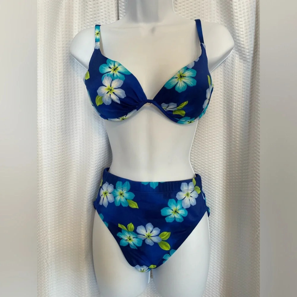 Catalina blue floral 2-piece bikini swimsuit size S/M